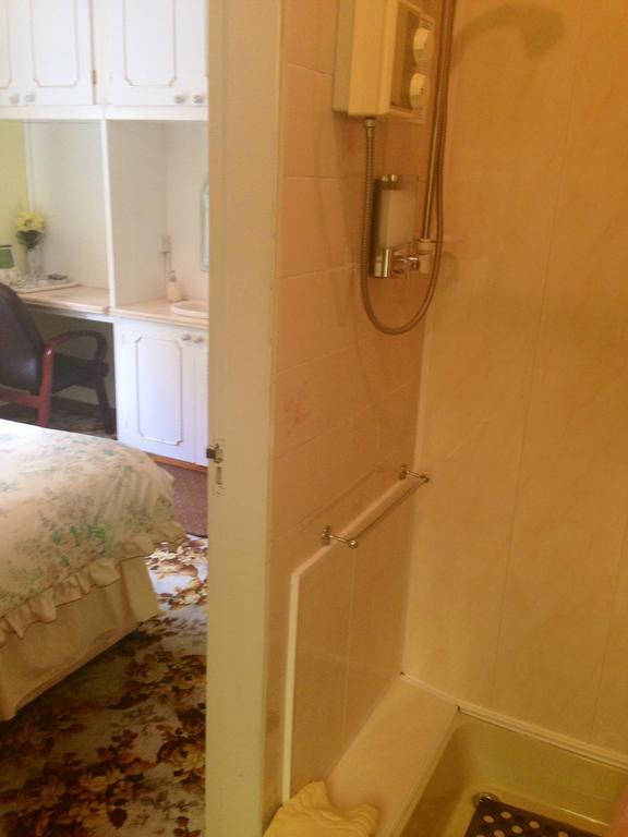 Palm Grove B&B קאשל חדר תמונה